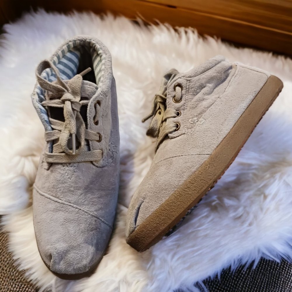 Toms Womens High Top Lace Up Faux Suede Booties Size 6.5